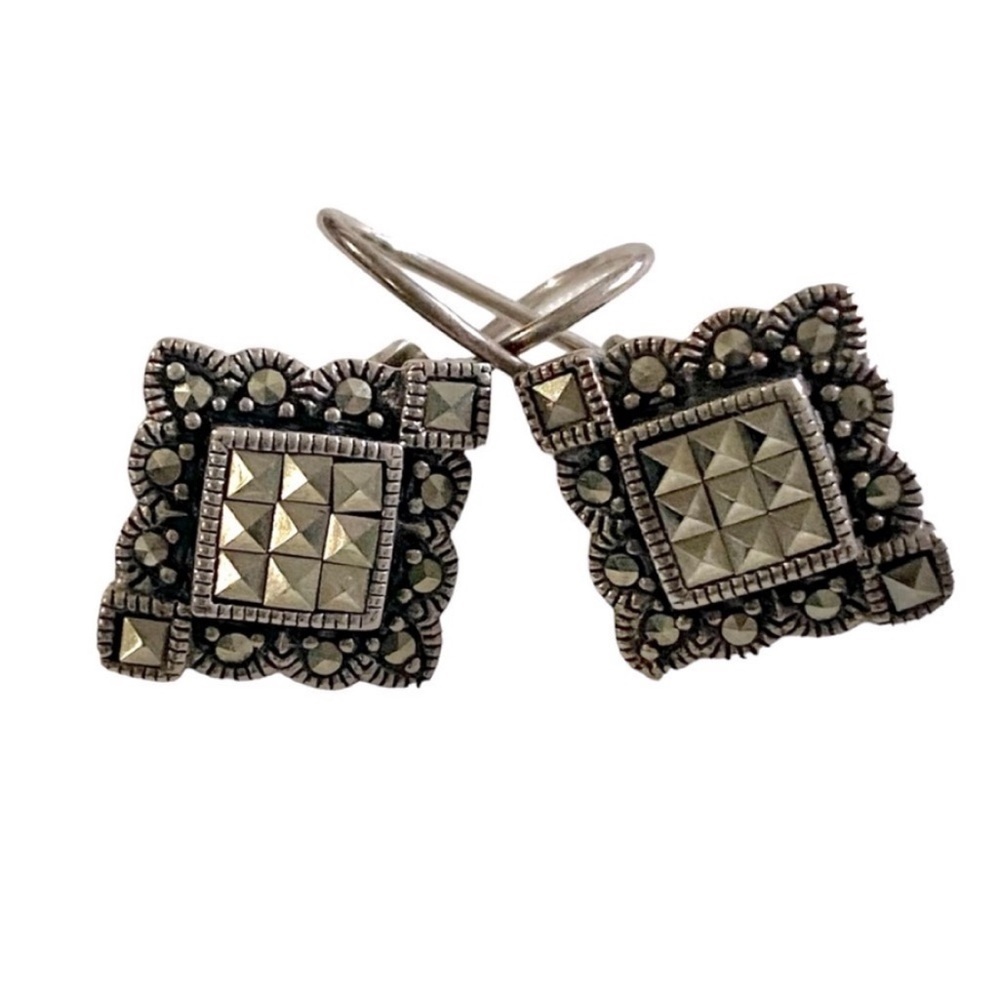 Sterling Silver MARCASITE Lever back vintage earrings